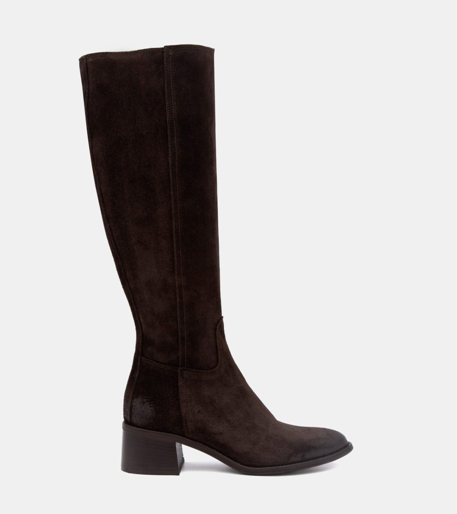 Boots Vu0026C | Brown Suede Boots